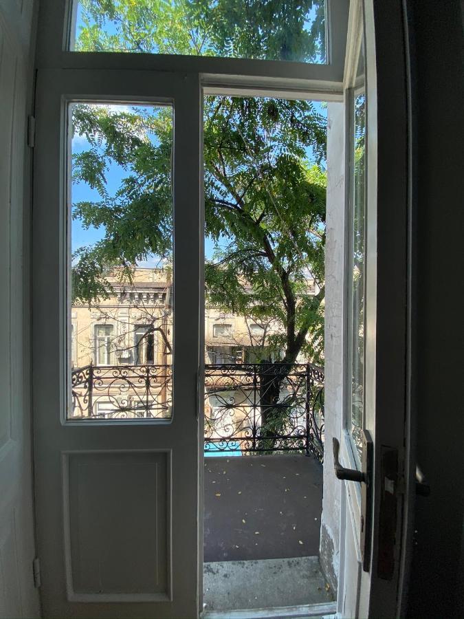 Red Door Tbilisi Exterior foto