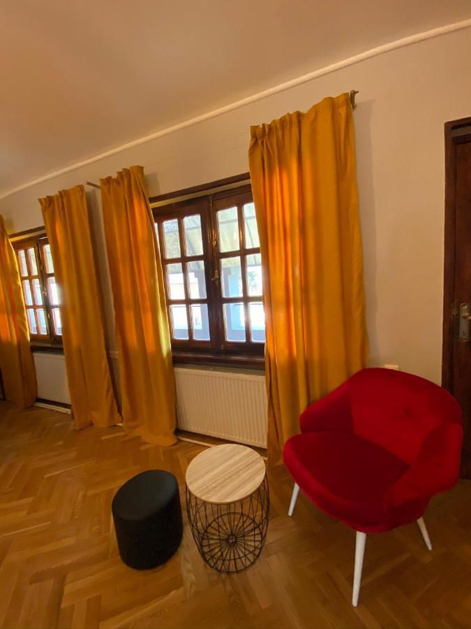 Red Door Tbilisi Exterior foto